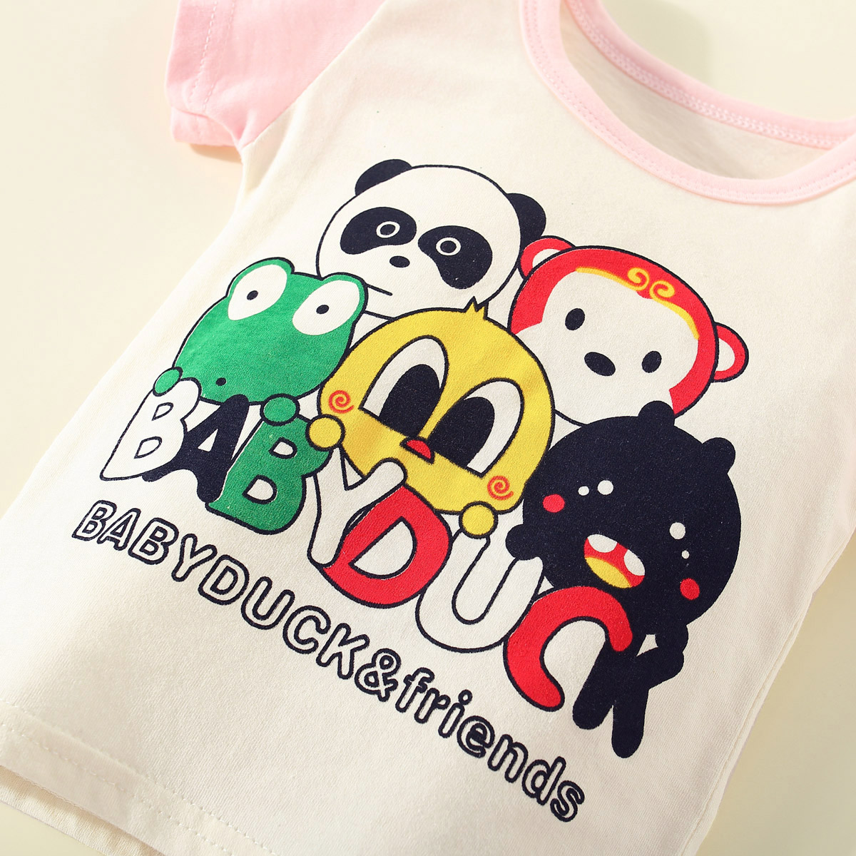 Toddler Girls Cotton Cartoon Color-block Top & Shorts Pajamas Sets Wholesale